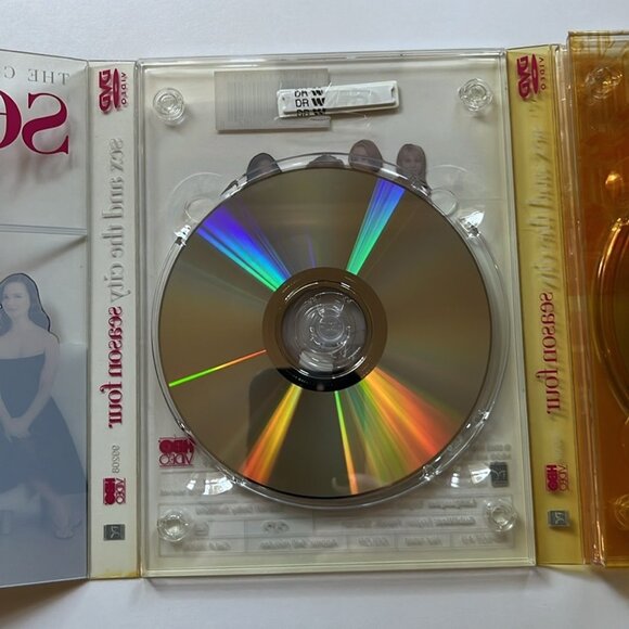 ๐๐ Sex and the City: The Complete Fourth Season DVD Set | HBO Series - Picture 4 of 11